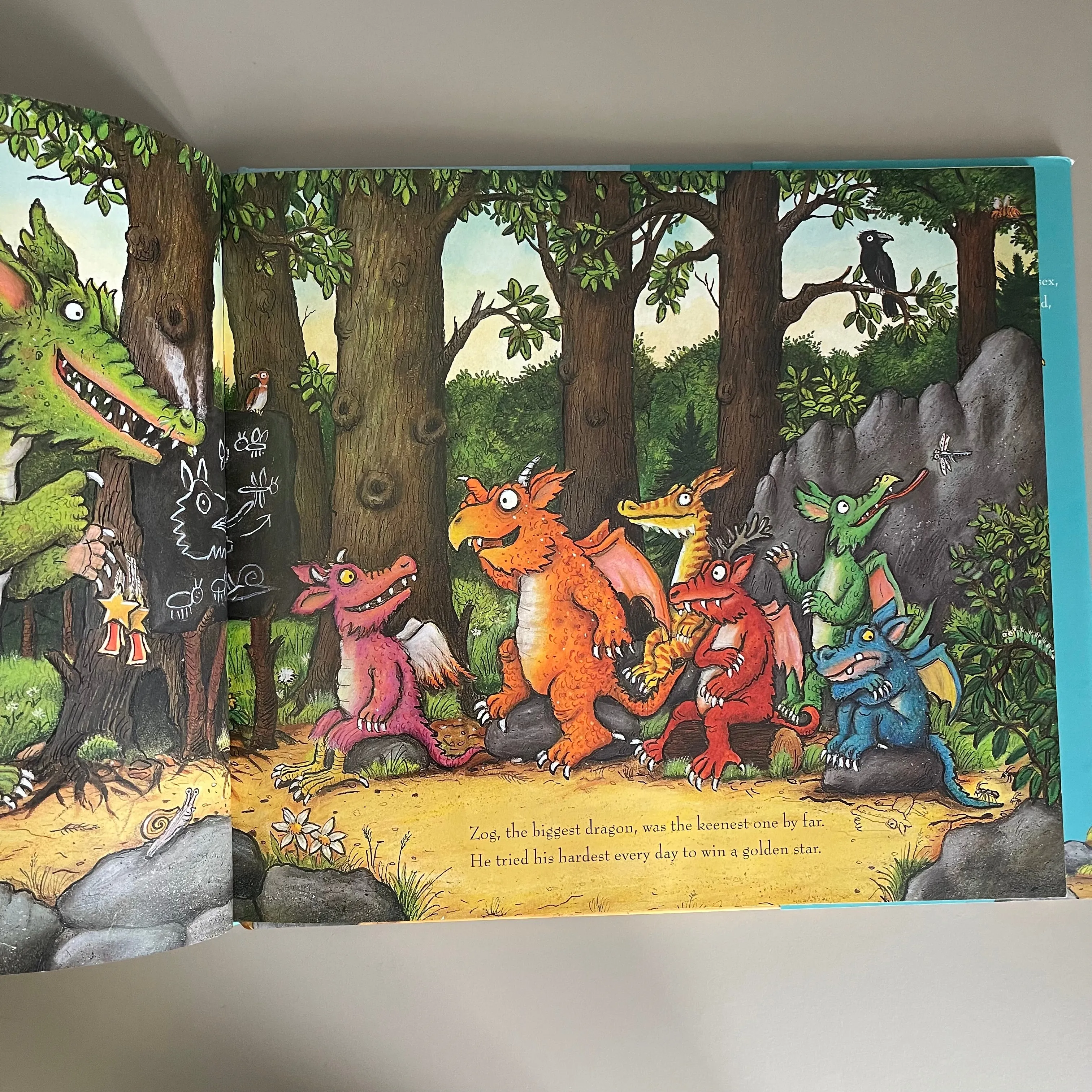 A Gold Star for Zog / Julia Donaldson & Axel Scheffler