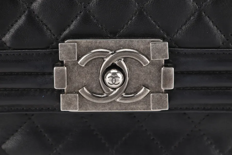 CHANEL BOY ACCORDION MEDIUM BLACK LAMBSKIN LEATHER PALLADIUM HARDWARE (1610xxxx) WITH DUST COVER