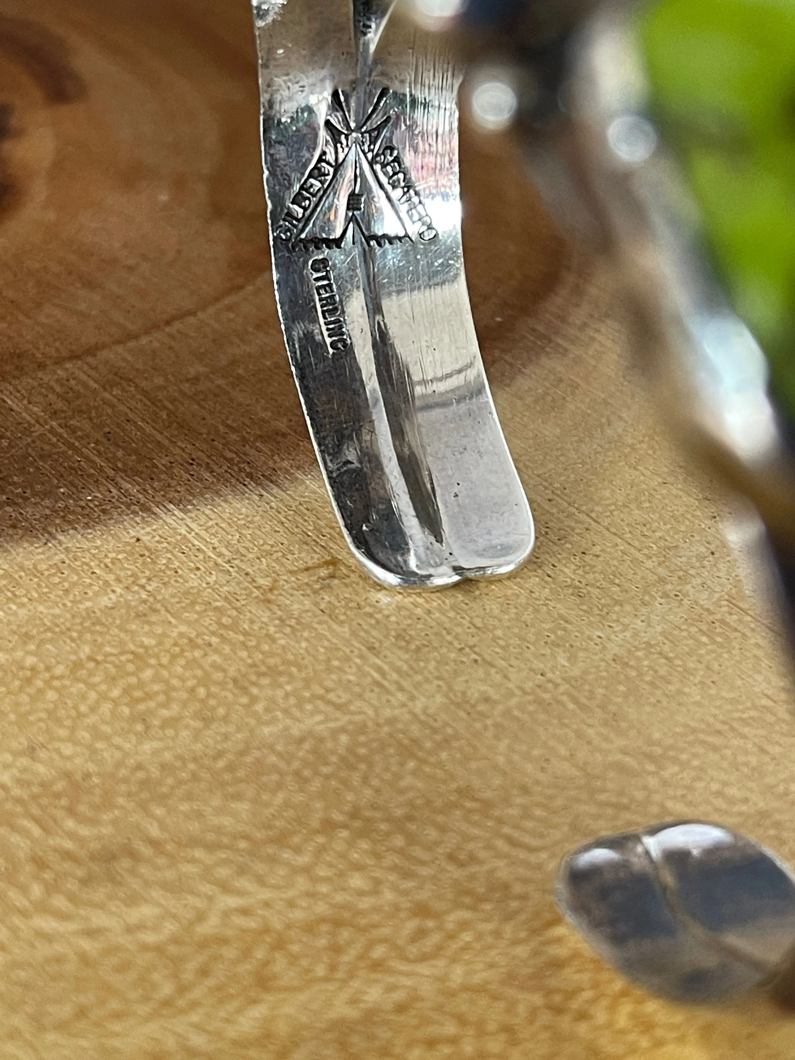 GILBERT SECATERO Navajo Silver and Green Stone Cuff